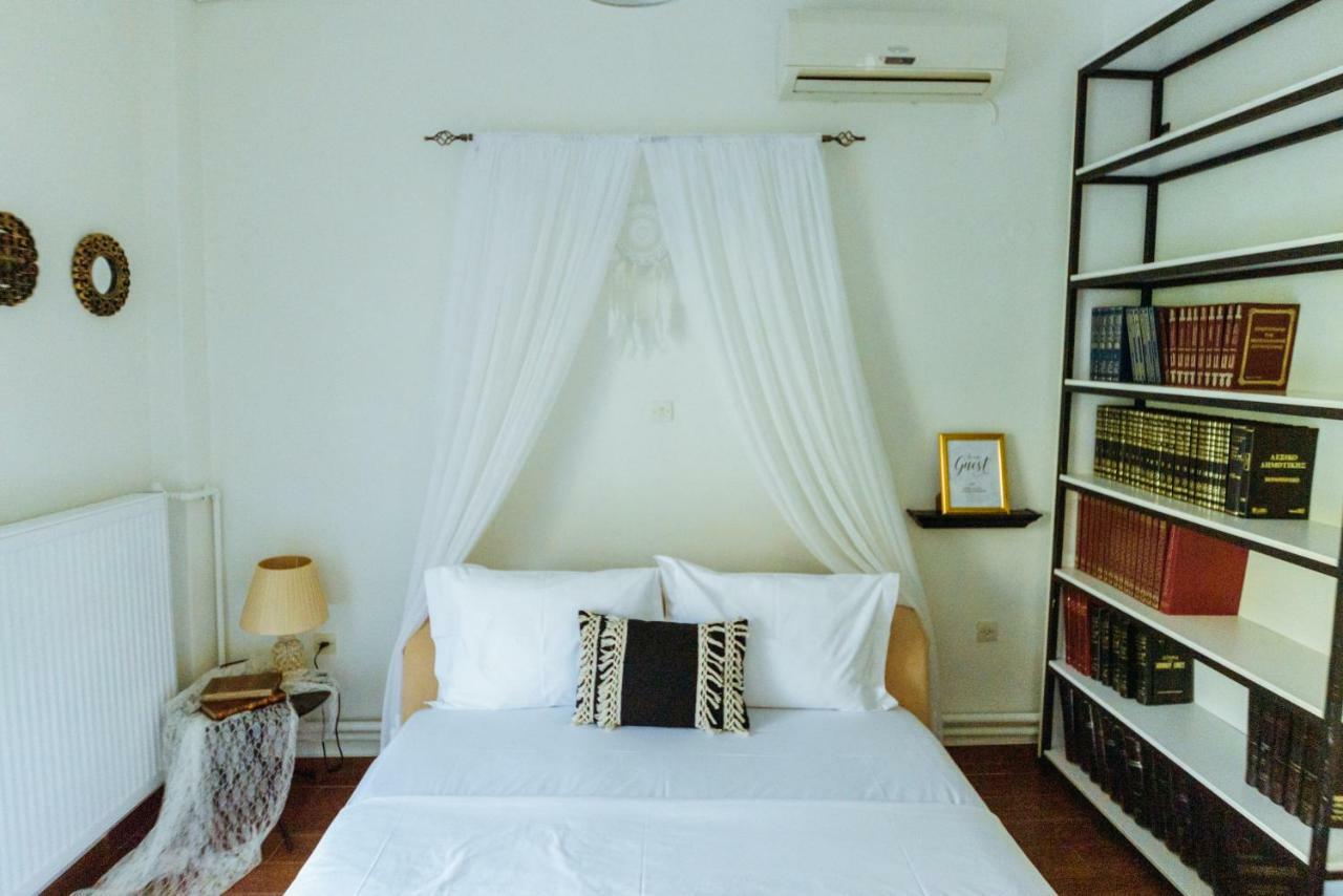 Akadimia Luxury Apartment Mytilene Exterior photo